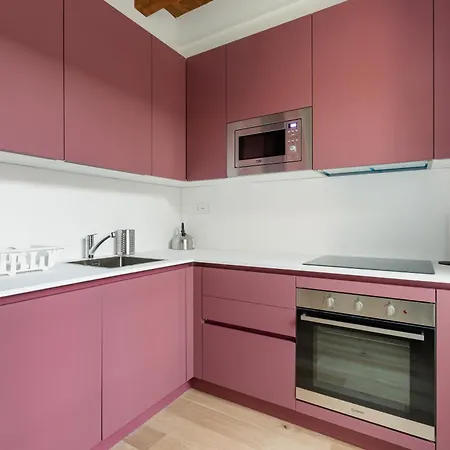 Appartamento Modern In With Balcony