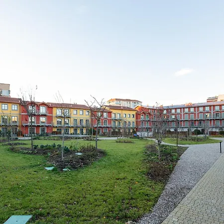Апартаменты Guesthost - Modern In With Balcony *